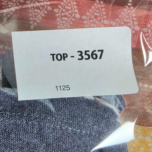 American Eagle Navy Floral Racerback Tank M - Picture 9 of 9